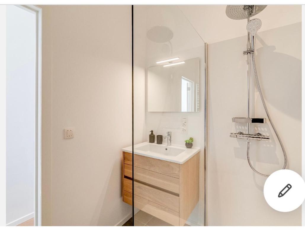 Room Engine Residence Antwerp Exterior photo